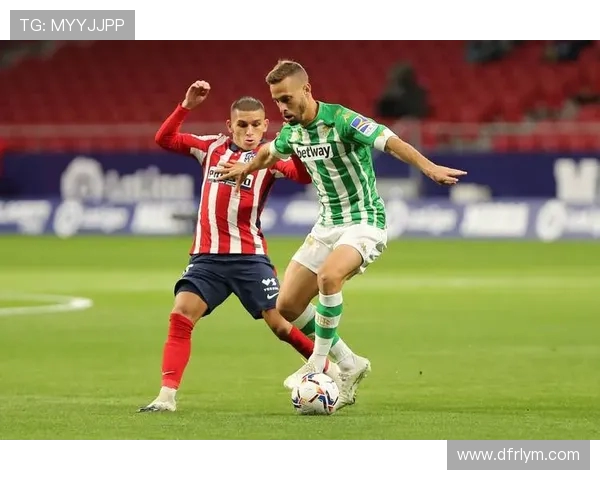 美因茨半场0-1落后佛罗伦萨 佐姆进球助球队领先