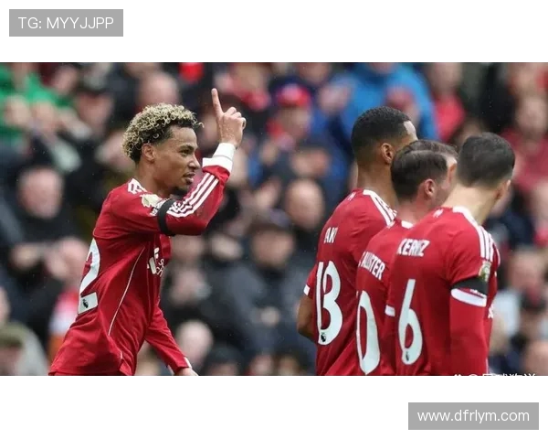 剑南春｜利物浦客场3-3利兹联，田中碧补时绝平，埃基蒂克双响